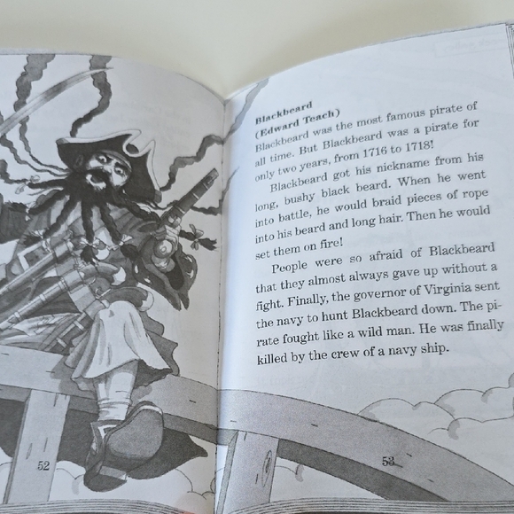 Children's Shark and Pirate Book Set Bundle - Picture 10 of 16